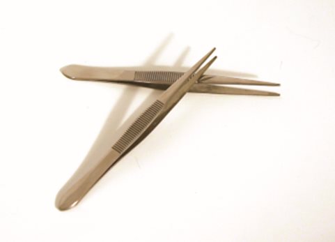 Pincett i metall 12 cm
